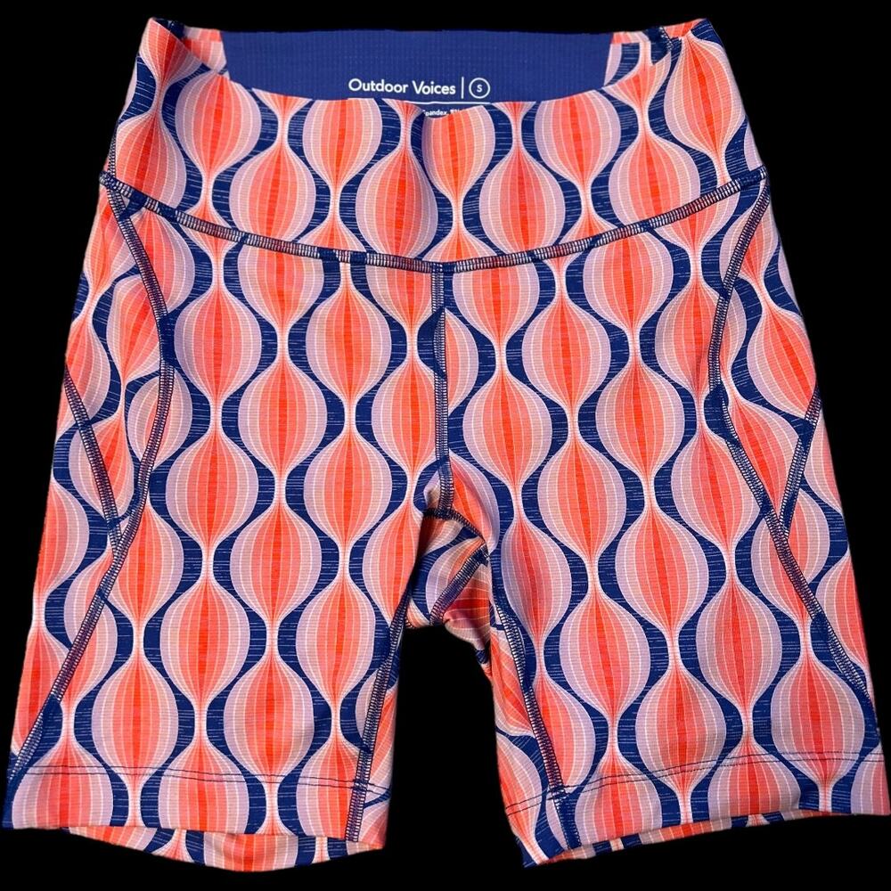 NWOT Outdoor Voices Core 7” Bike Short Retro Geometric Pink Orange Perriwinkle S
